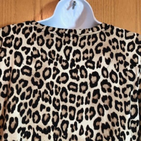 NWOT Chico's Leopard Cheetah Animal Print Top Long Sleeve Stretch 12-14 Large - Picture 4 of 7